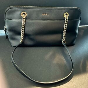 DKNY MADISON TZ Medium Black Satchel